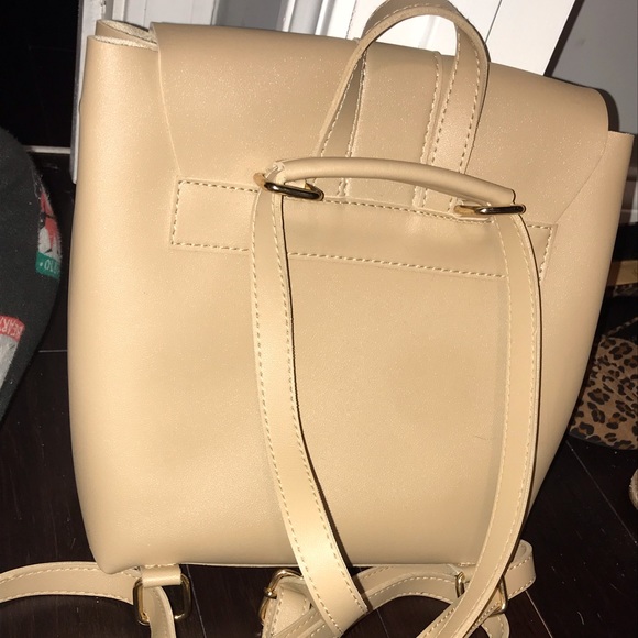 BackPack - Picture 2 of 2